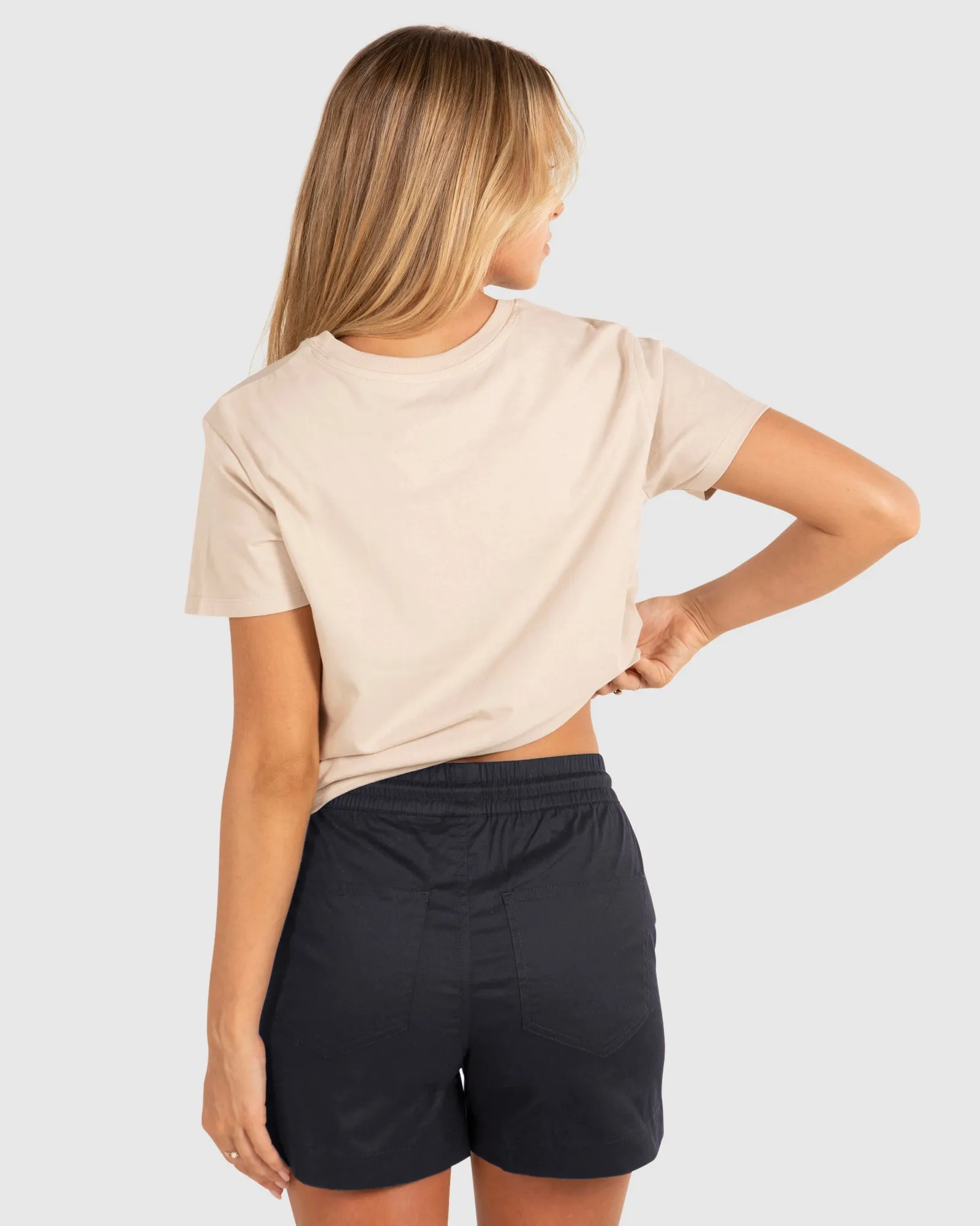 UNIT DAILY LADIES ACID WASH SHORTS
