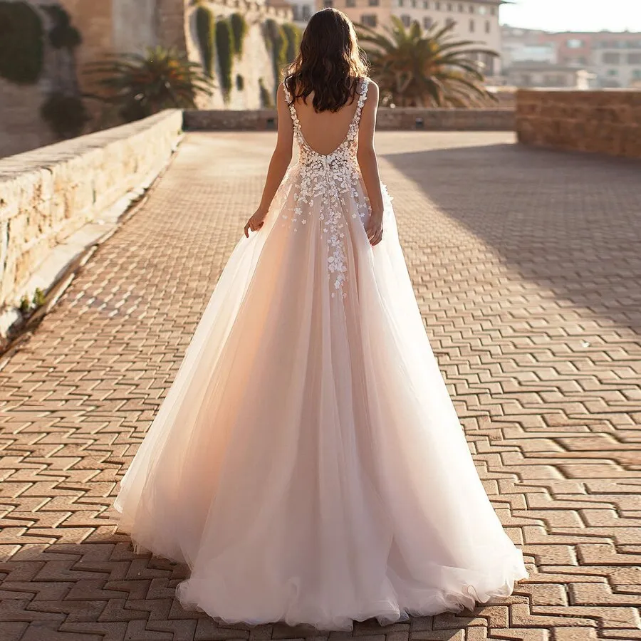 V-neck Sleeveless Wedding Dress Applique Tulle A-line Bridal Wedding Gowns