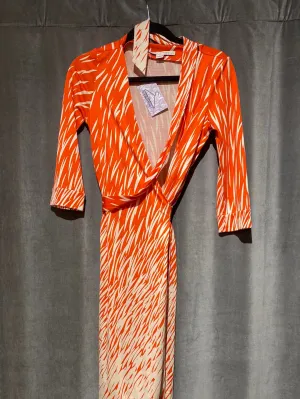 Vintage: Diane Von Furstenberg Orange and White Print Wrap Dress