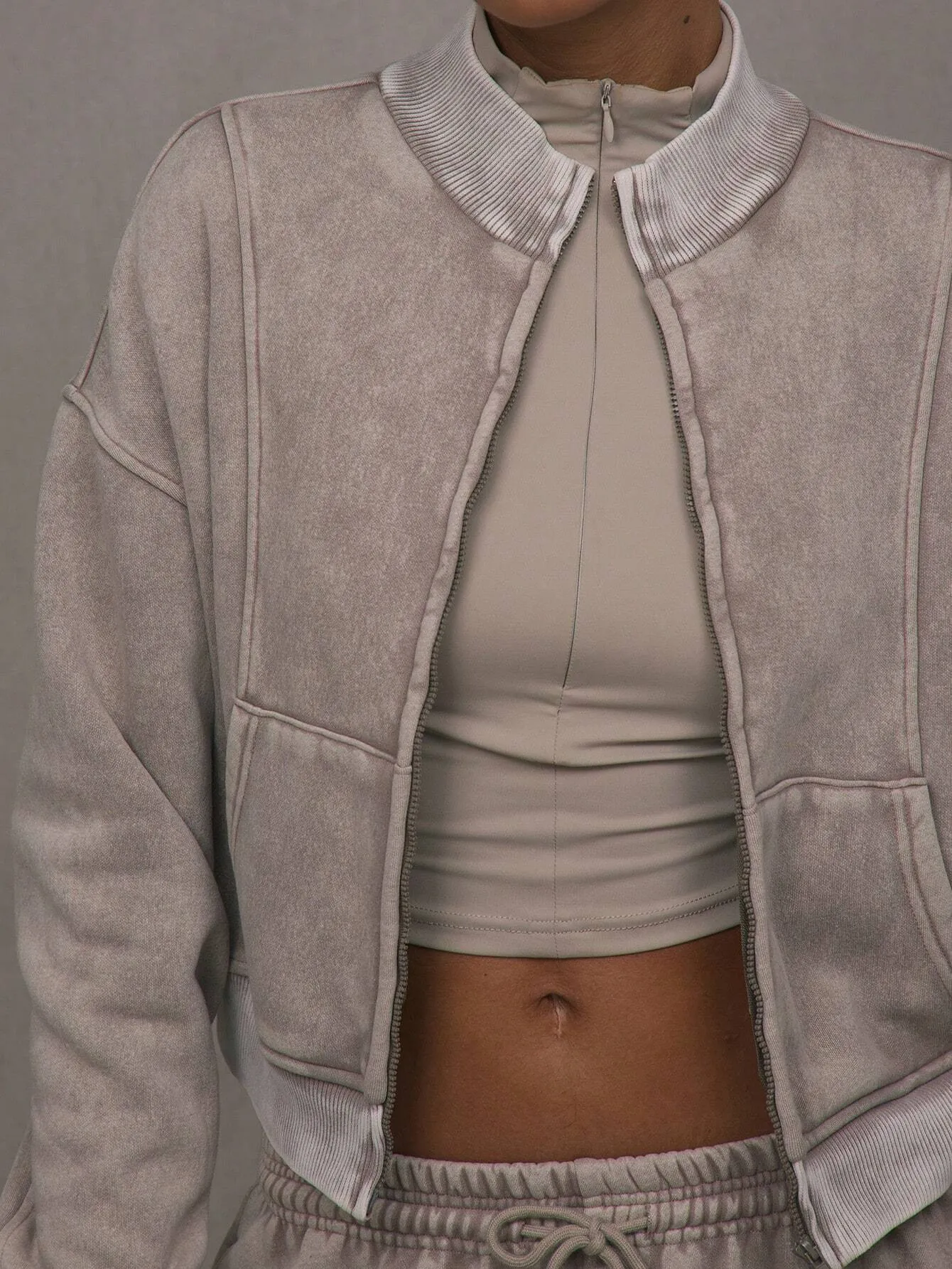 Washed Zip-Through Sweatshirt – Casual & Comfy Outerwear