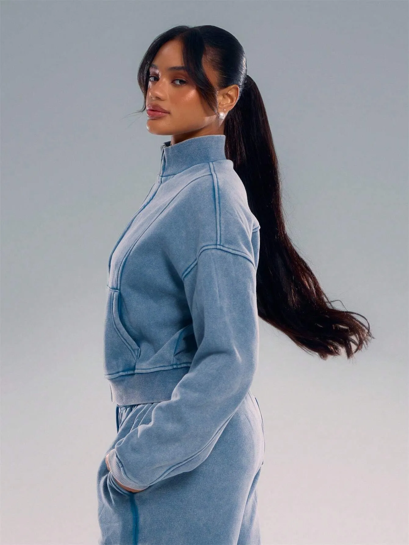 Washed Zip-Through Sweatshirt – Casual & Comfy Outerwear