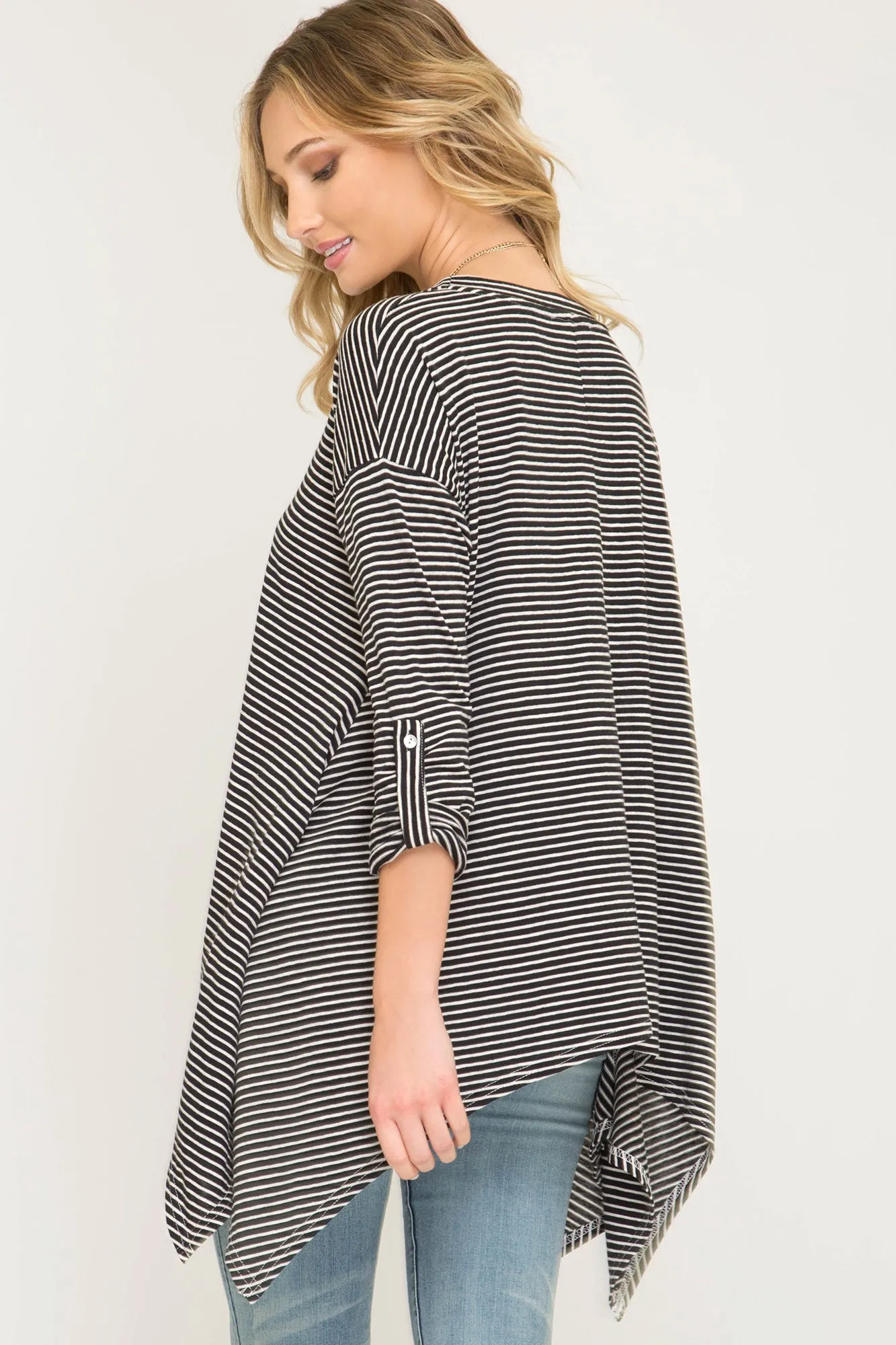 Woman roll up striped top