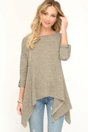 Woman roll up striped top