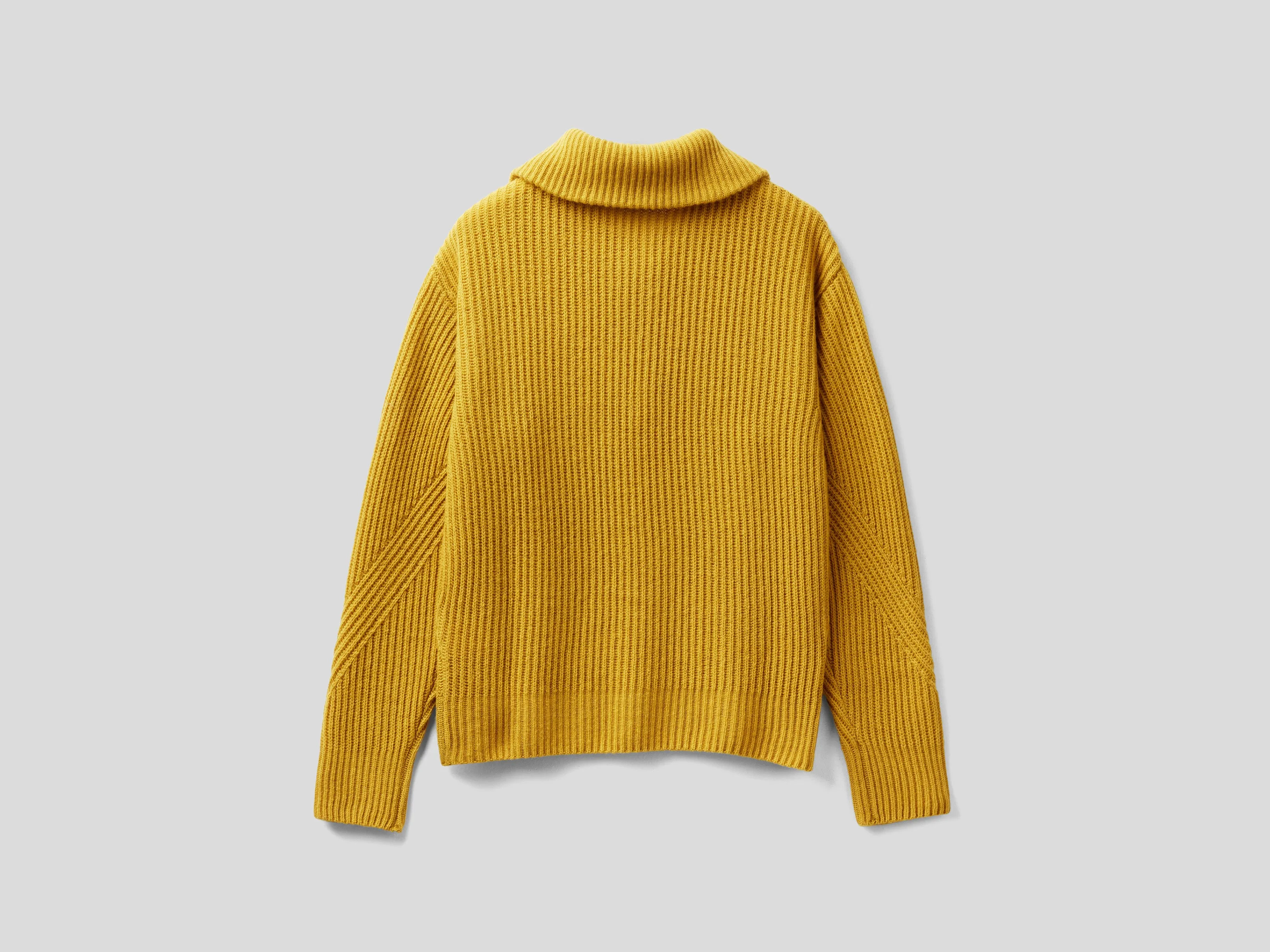 Womens Ribbed and Collared Sweater