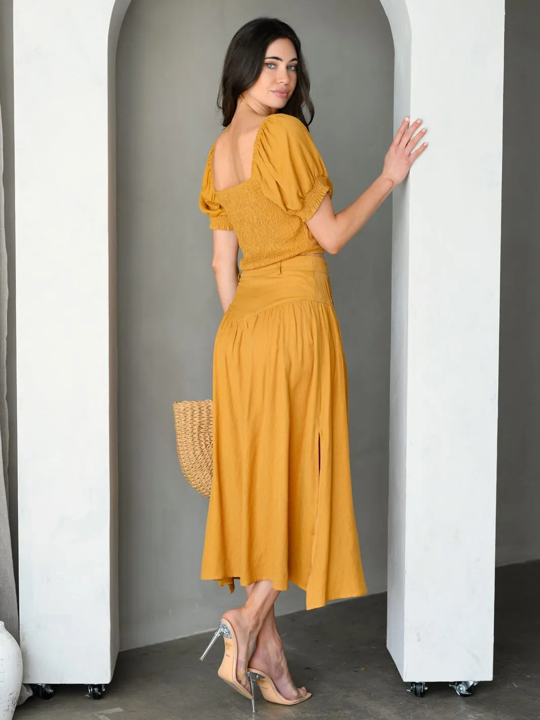 WOMEN'S SHORT SLEEVE TOP & MIDI SKIRT 2PC SET.