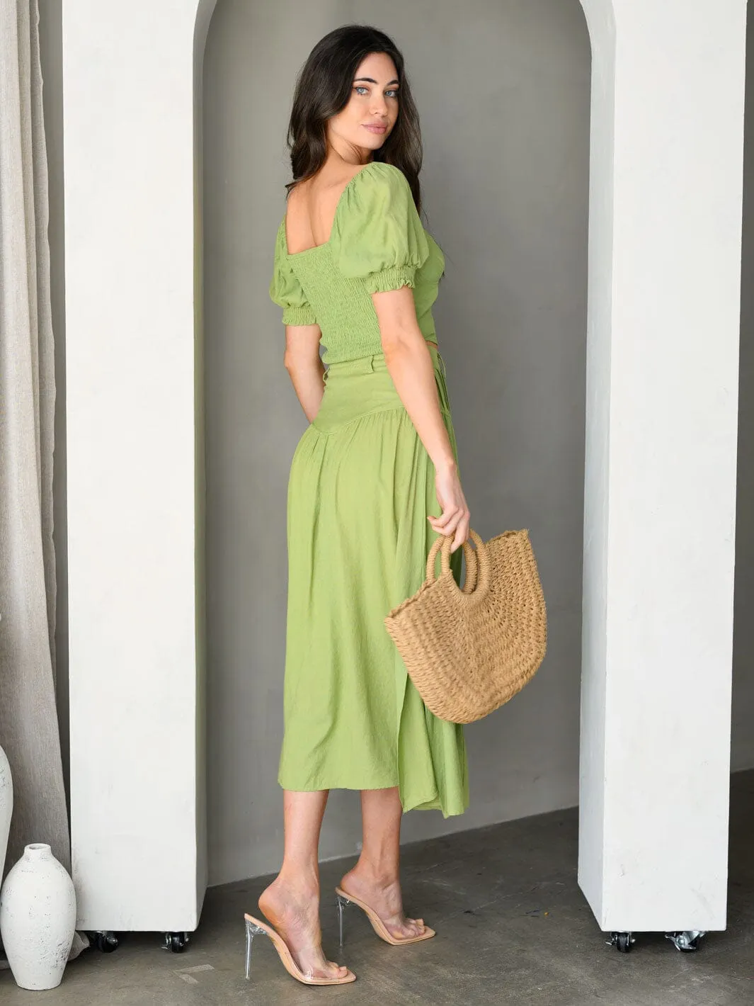 WOMEN'S SHORT SLEEVE TOP & MIDI SKIRT 2PC SET.
